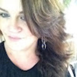 Meet your Posher, Dena